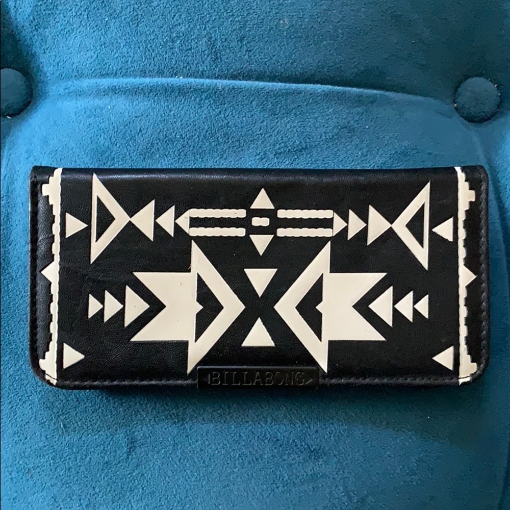 Wallet and billfold.